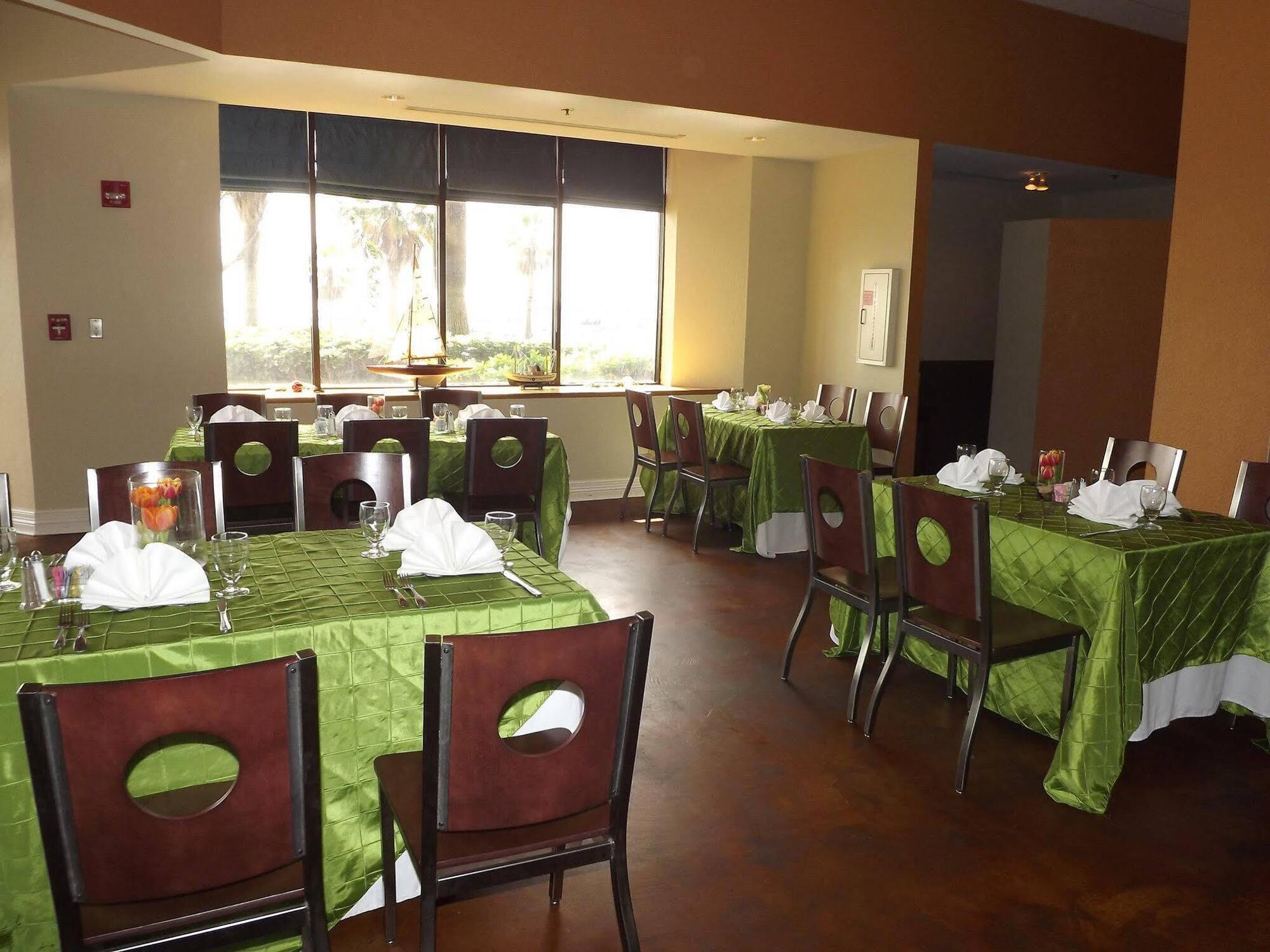 Holiday Inn Corpus Christi Downtown Marina By Ihg Exterior photo